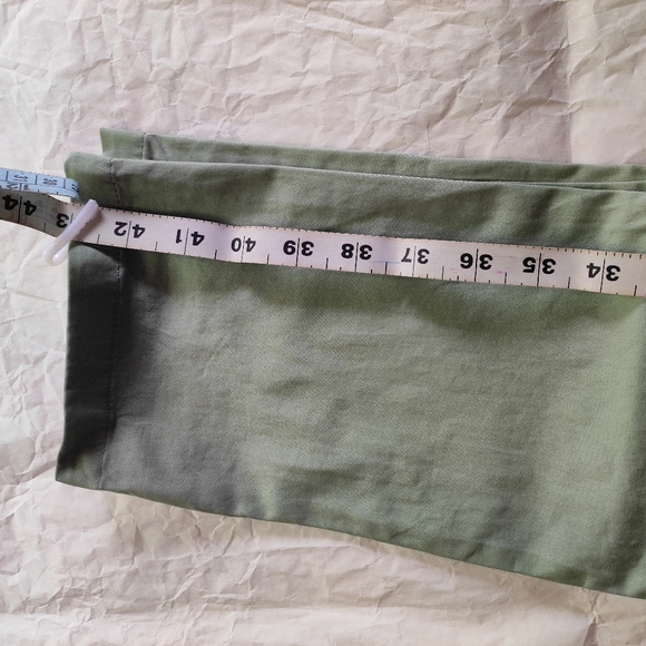 Benedict Chinos - Picture 7 of 9